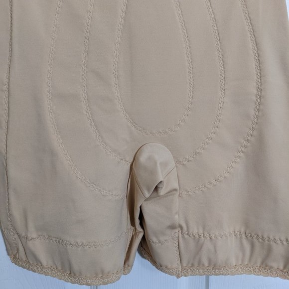 Vanity Fair Vintage 1980's Beige Firm Control Panty Shorts - size XL NWT - Picture 9 of 11